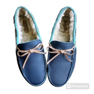 Women's Crocs Navy Blue/Teal Slip On Loafers with Faux Fur Lining Size 7 -200866